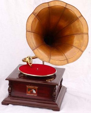 Грамофон His Masters Voice